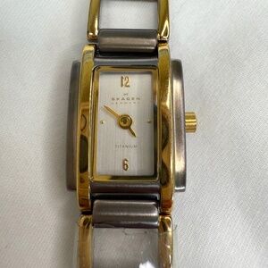 Skagen Ladies Watch Rectangle Face Gold and Silver Runs New Battery